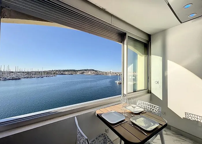 Studio Prestige, Ile Des Pecheurs, Vue Port
